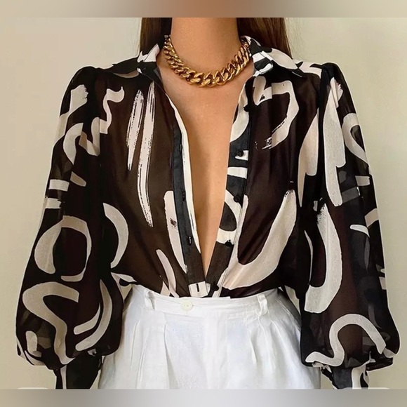 Blu Trends Tops - Black n Cream Button Up Blouse